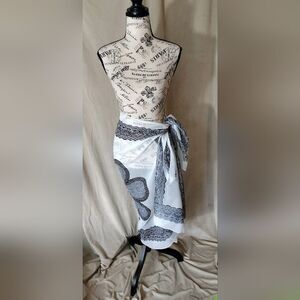 NWOT! White Chiffon Sarong/Scarf w/Black & Gray Medallion Design. One Size